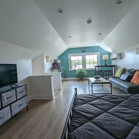 Bright Studio Stay Downtown